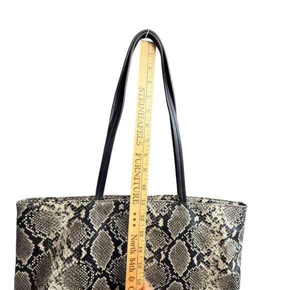 Bloomingdale's Faux Leather Snakeskin Print Tote Bag Women's Black and Gray - Picture 5 of 7